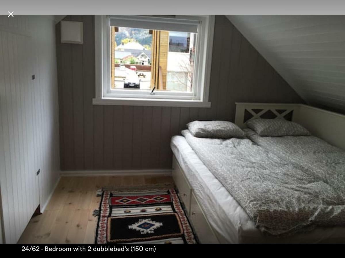 Koselig Landsbyhus I Nordfjord Nordfjordeid Exterior foto